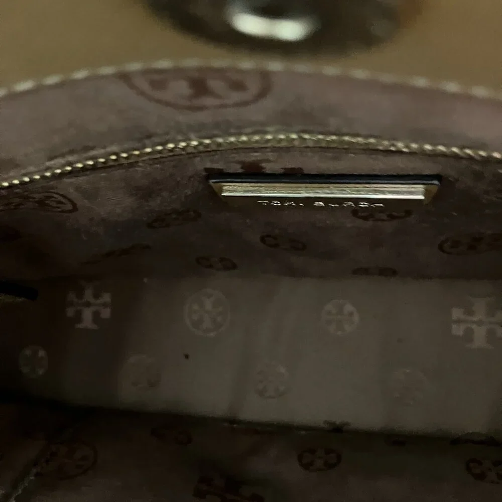 Tory Burch Double Zipper Beige/Tan Leather Tote Bag Top Handle & Strap - Picture 7 of 15